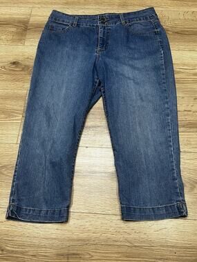 BANDOLINOBLU Jeans Womens Size 10 Capri Flap Pocket Stretch Denim